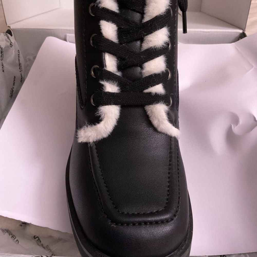 NIB Women’s Karl Lagerfeld Paris Dottie Buckle Booties